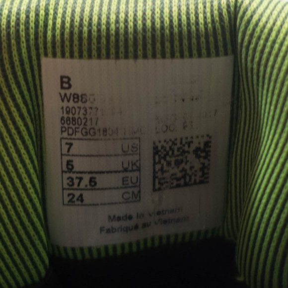 New Balance 880v7 GTX Gore-tex Waterproof Running Shoes - Women's Size 7 - Picture 9 of 9